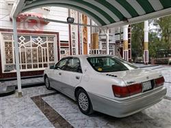 تۆیۆتا کراون